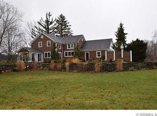 6820 Price Dr, Sodus, NY 14551