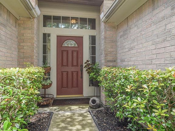 2nd image of 18222 Cypress Stone Ln