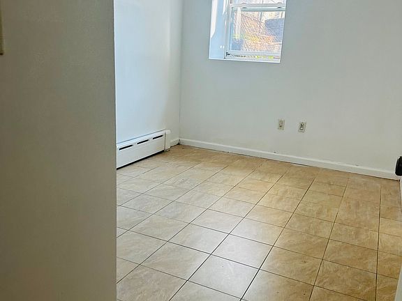 2nd image of 717 16th St