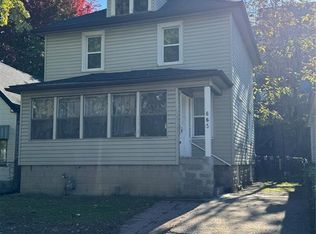 665 Saint Joseph St, Windsor, ON N9C 3H3