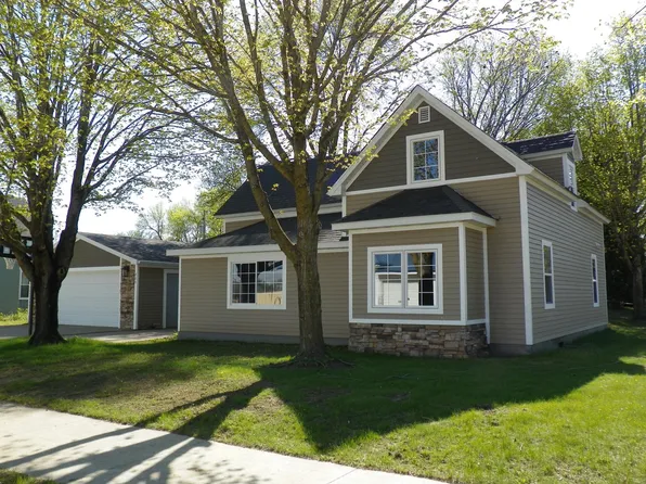 285 Church St N, Eden Valley, MN 55329