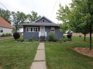 37125 N Stanton Point Rd, Ingleside, IL 60041