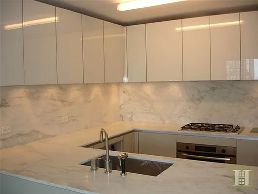 Rented by Halstead Real Estate | media 24