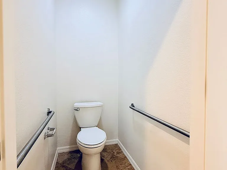 2119 Gunnison Pl — Photo 29