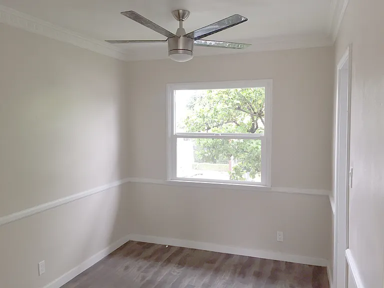 3300 Castle Heights Ave — Photo 12