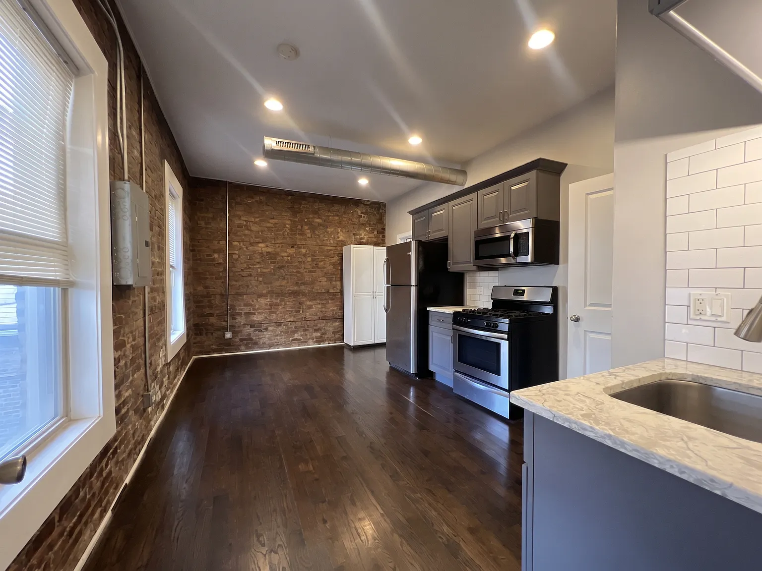 1 bed, 600 sqft, $1,495 — Photo 2