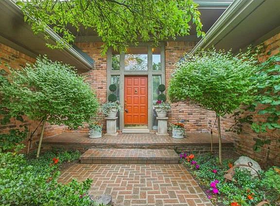 3rd image of 45 Kingsley Manor Ct #1