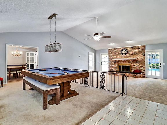 4th image of 4318 Woodtree Ln