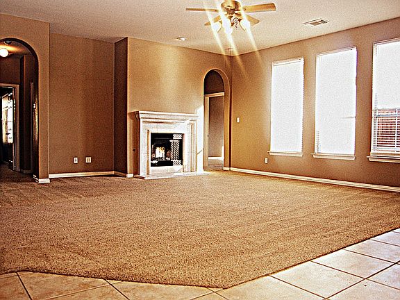 5th image of 304 Huntington Dr
