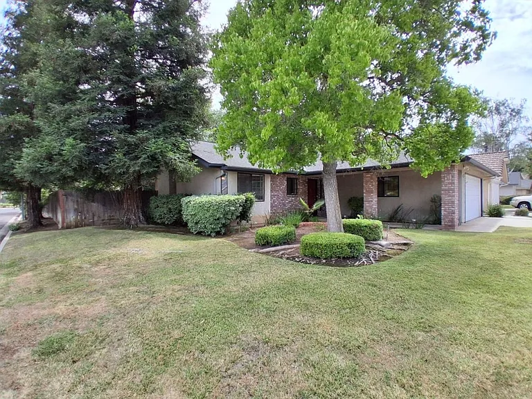 1681 E Shea Dr — Photo 20