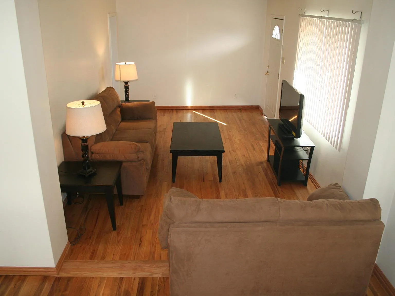 4 bed, 1600 sqft, $2,700 — Photo 1