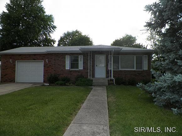 1st image of 418 N Chiles St