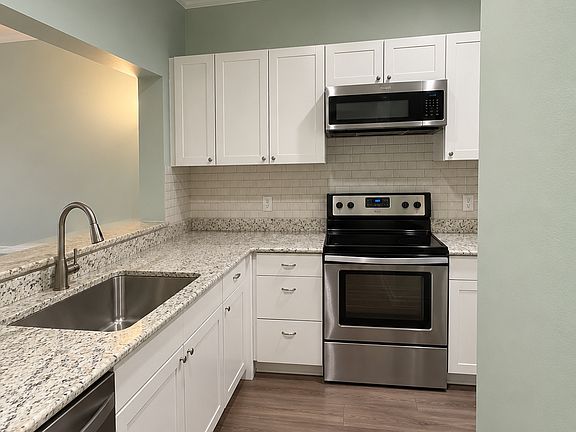 2nd image of 5 Gumtree Rd APT G18