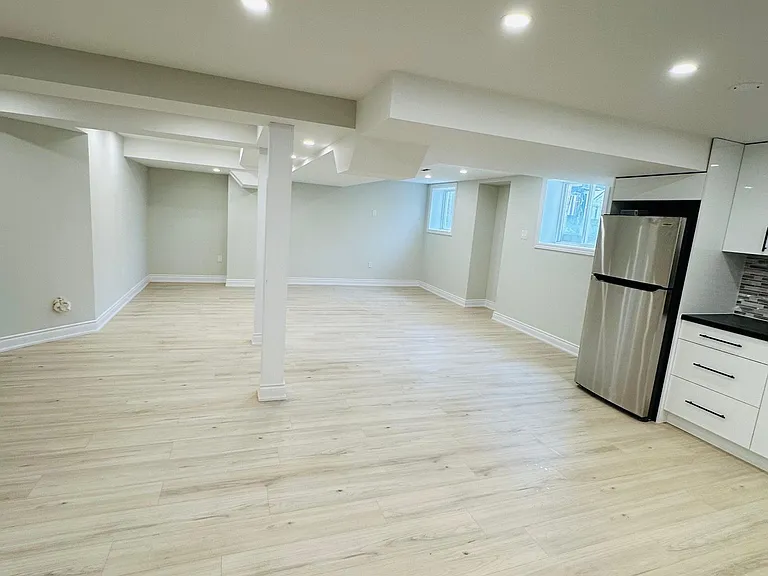 65 Majesty Blvd #BASEMENT — Photo 21