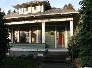 529 S 3rd St, Silverton, OR 97381