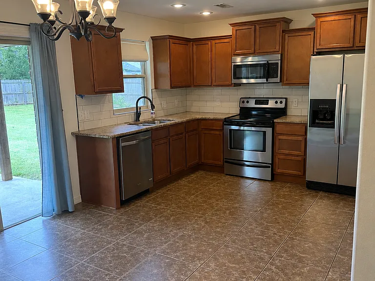 489 N Drewrys Bluff Dr — Photo 5