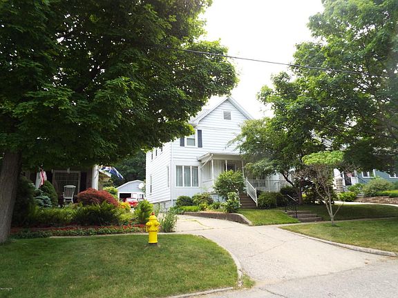 2nd image of 628 Lake Ave