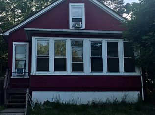 218 Poplar St, Erie, PA