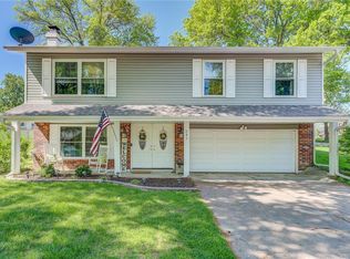 542 Blazedwood Dr, Ballwin, MO