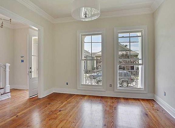 3rd image of 7838 Hampson St