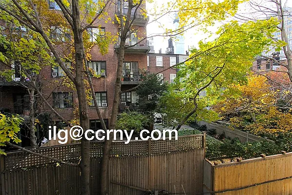 Rented by City Connections Realty | media 8