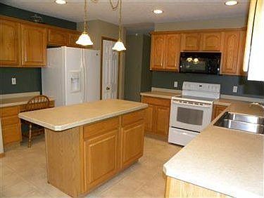 5th image of 6439 Inland Shores Dr
