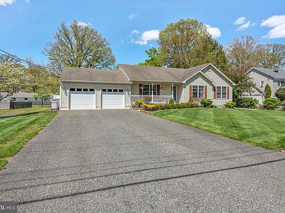 5th image of 1736 Magnolia Rd