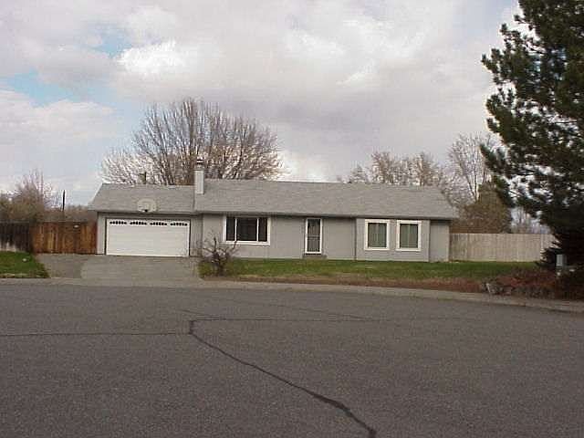 1st image of 201 S Zinser St