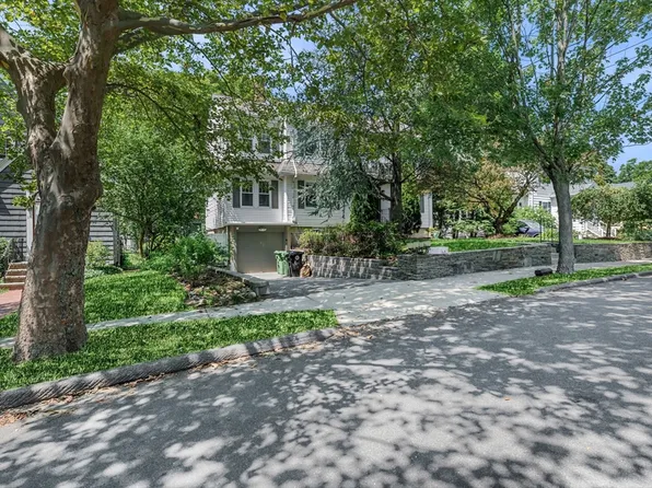 22 Robbins Rd, Watertown, MA 02472
