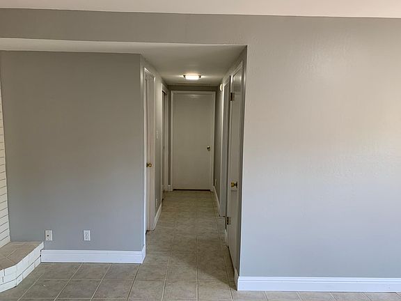4th image of 411 Las Casitas Way #C