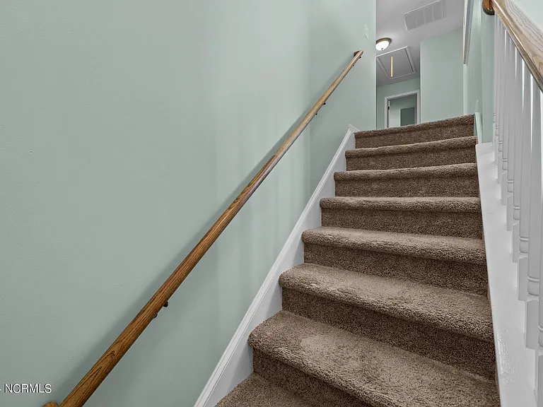411 Palisades Way — Photo 25