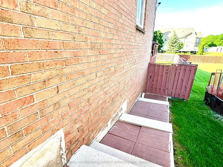 5029 Mississauga Rd #LOWER L — Photo 27