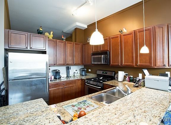 3rd image of 1819 S Michigan Ave Unit 307