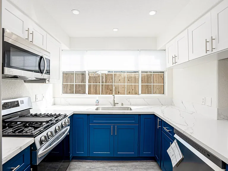 1568 Oliver Ave #C — Photo 7