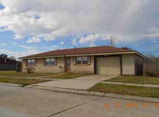 2204 Kenneth Dr, Violet, LA 70092