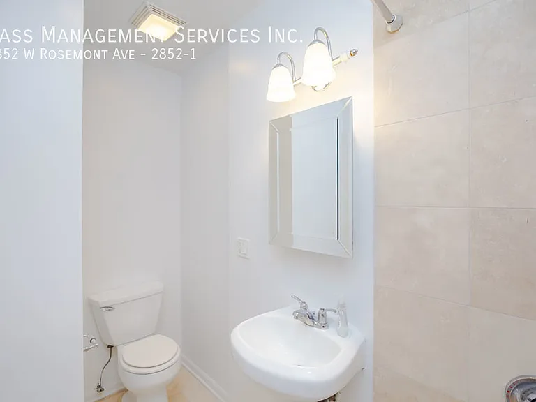 2852 W Rosemont Ave #1 — Photo 6