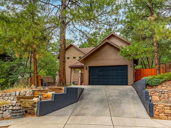 2nd image of 3831 N Woodridge Way