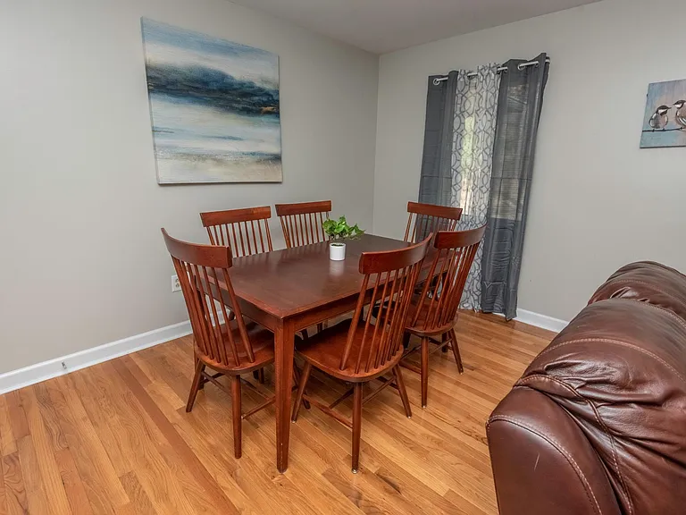 632 Carolyn Ln — Photo 28