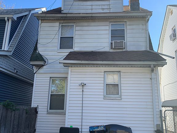 2nd image of 11606 139th St