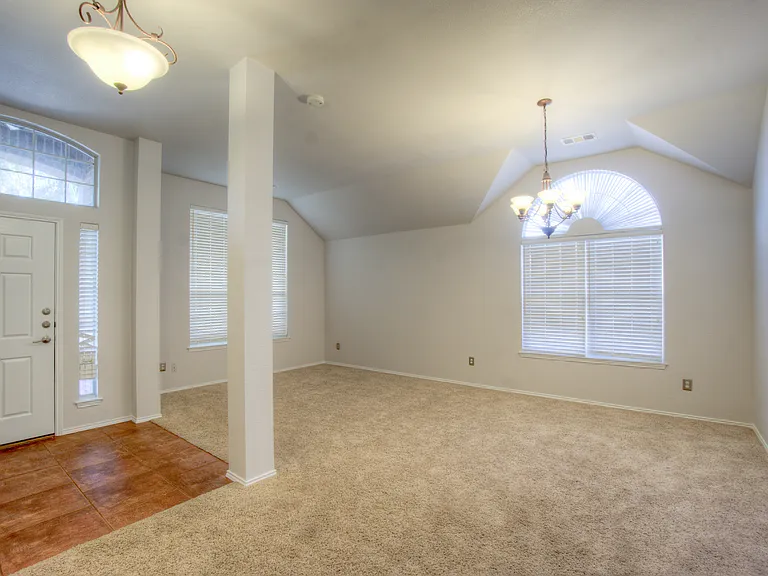 4909 Clove Ct — Photo 16
