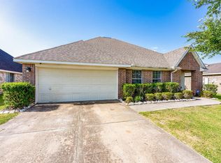 6107 Promenade Ln, Pearland, TX 77584
