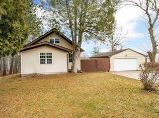 3728 Haines Rd, Duluth, MN 55811