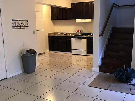 Kitchen & Stair to upstair