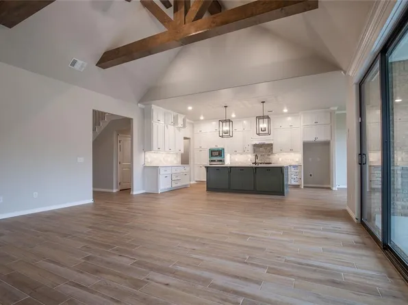 9048 NE 139th St, Edmond, OK 73049