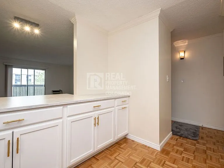 3470 S Poplar St #407 — Photo 8