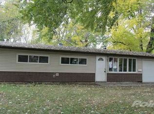 5720 Rosalia Dr, Fort Wayne, IN 46809