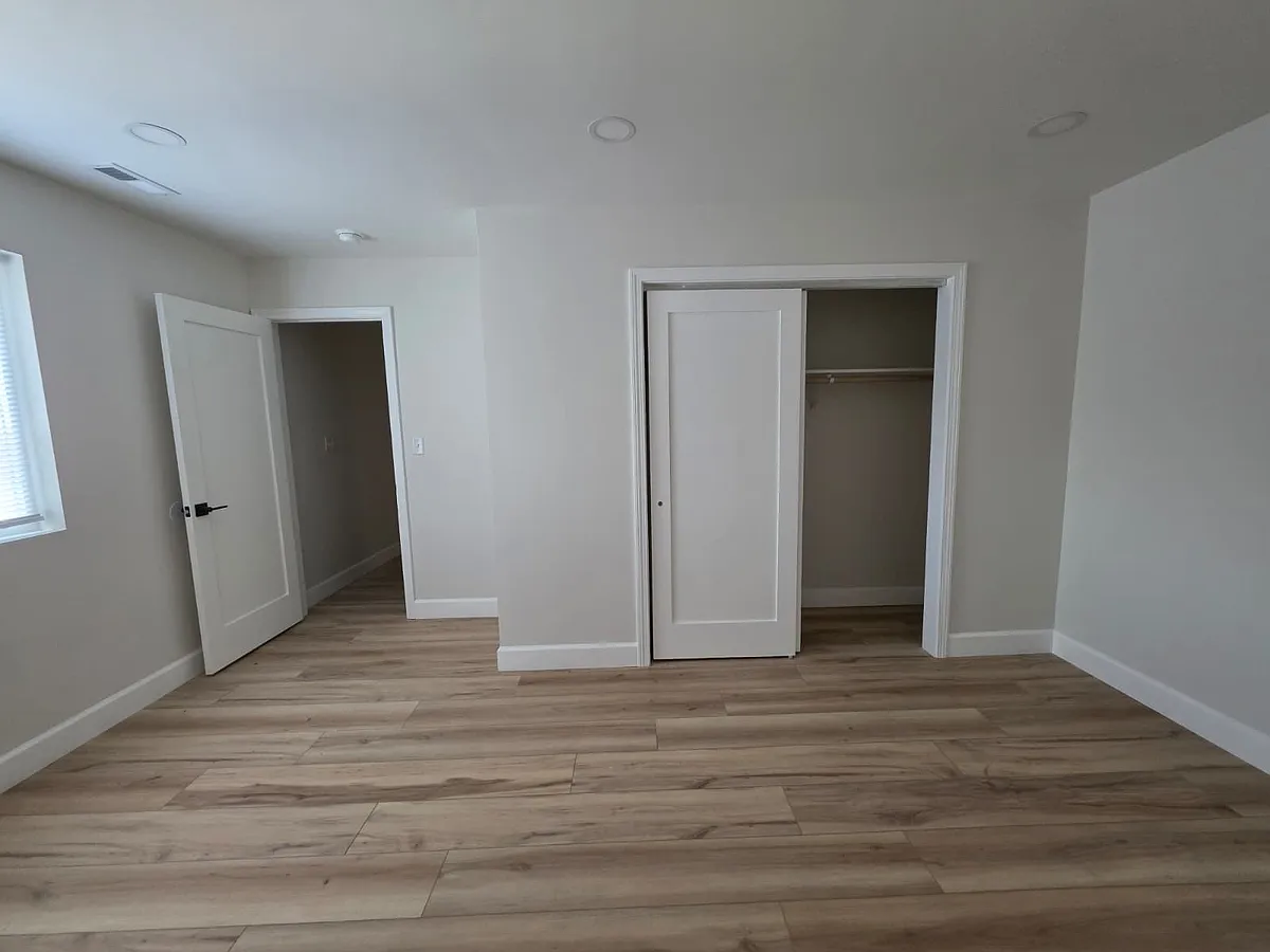 Building Photo - 44 Warner St #2B