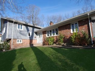 4 Willa Way, Eastchester, NY
