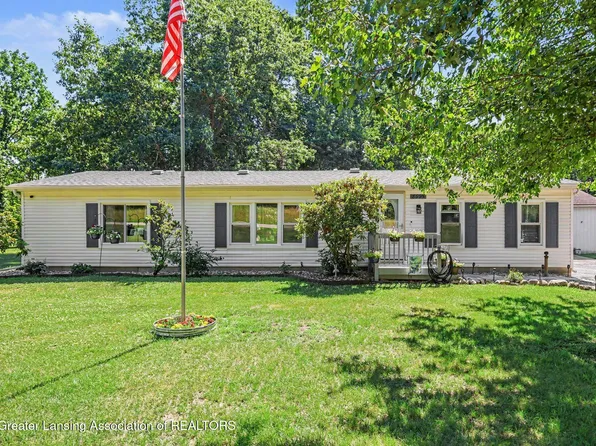 8995 River Park Rd, Jackson, MI 49201