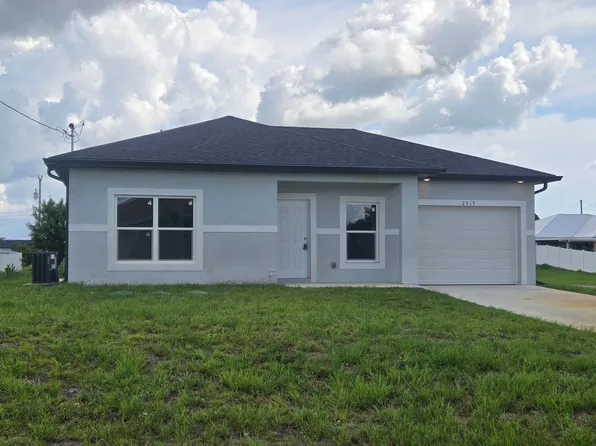 2517 29th St SW, Lehigh Acres, FL 33976